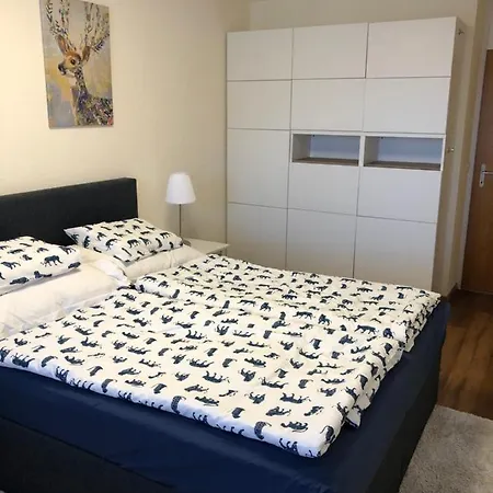 Relaxt In Apartment *